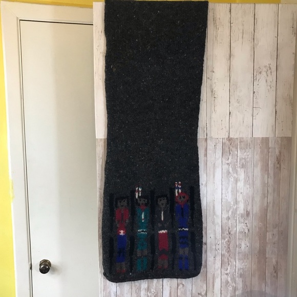 Vintage 100% Wool Hand Knitted Indian Tribe Scarf - Picture 5 of 15